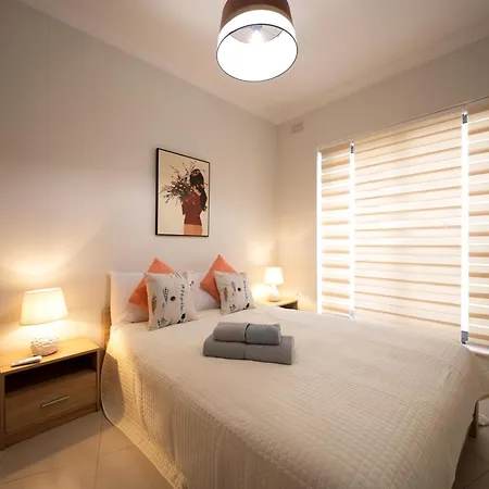 アパート Seafront Beautiful 3 Bedroom With Balcony Kdou1-1 *