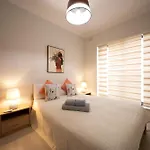 Apartment Seafront Beautiful 3 Bedroom With Balcony Kdou1-1 *