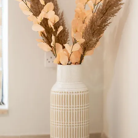 Apartment Seafront Beautiful 3 Bedroom With Balcony Kdou1-1 Gzira